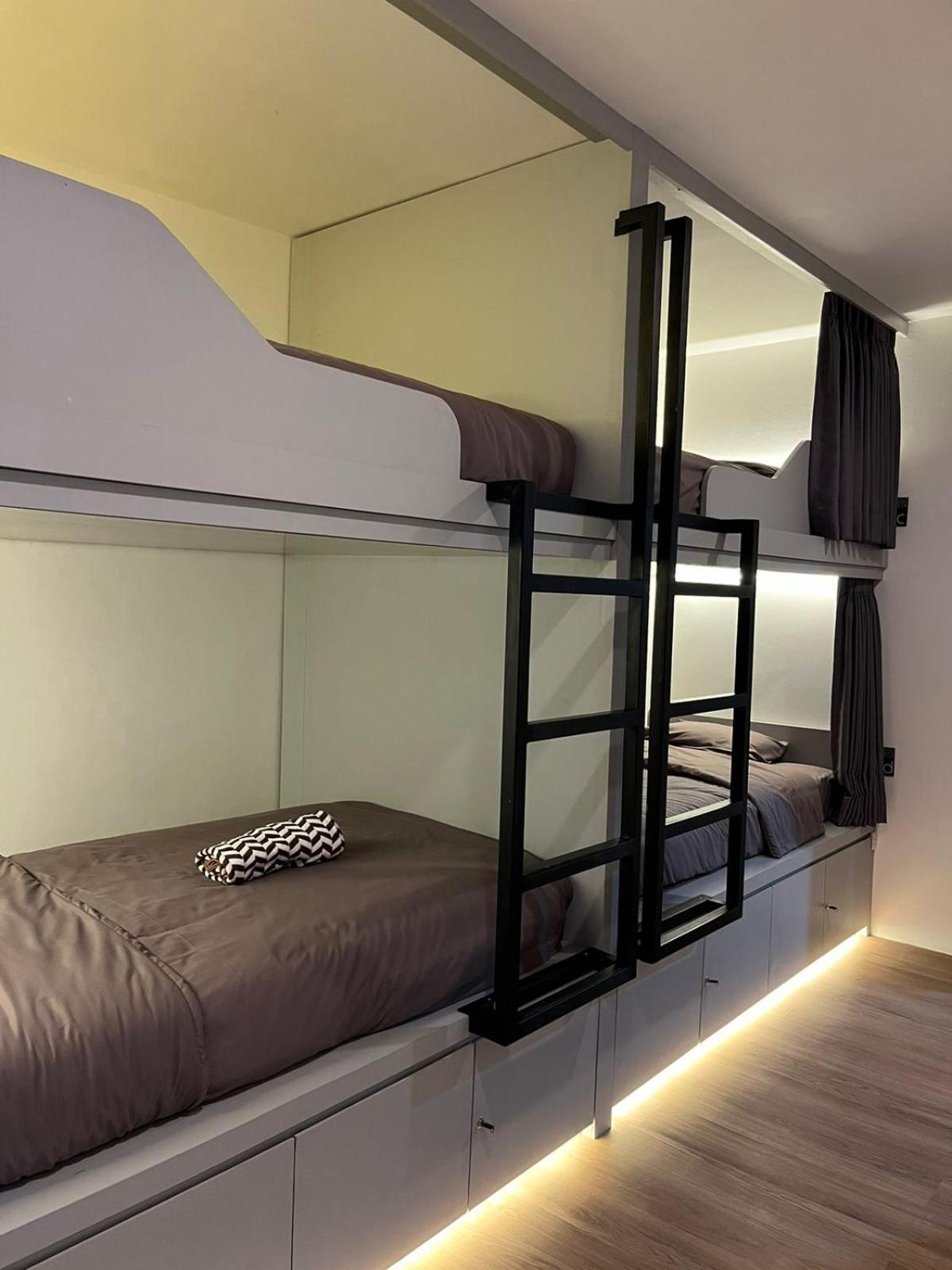 Hotel kapsul Bdgbox - Sleeping Pod Di Setiabudi Bandung